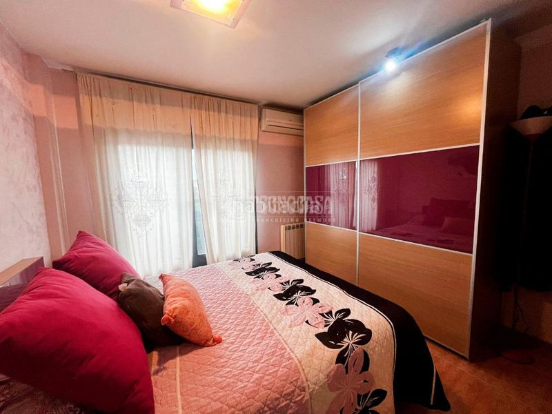 Foto 877d4387-fba3-4af0-a77d-5d3b8ab867f0. Casa aparellada amb calefacció a Pinseque