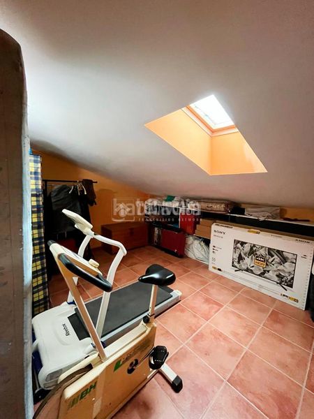 Foto 88804815-3b82-4b1d-a36d-223708756d70. Casa aparellada amb calefacció a Pinseque