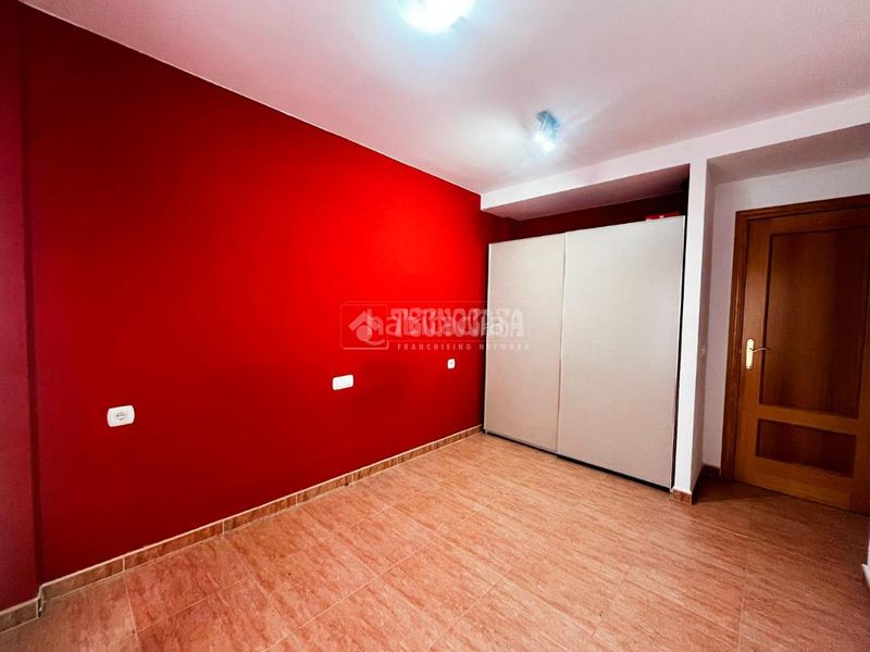 Foto 914bd50d-9180-48bb-b9d4-6493e539949a. Casa aparellada amb calefacció a Pinseque