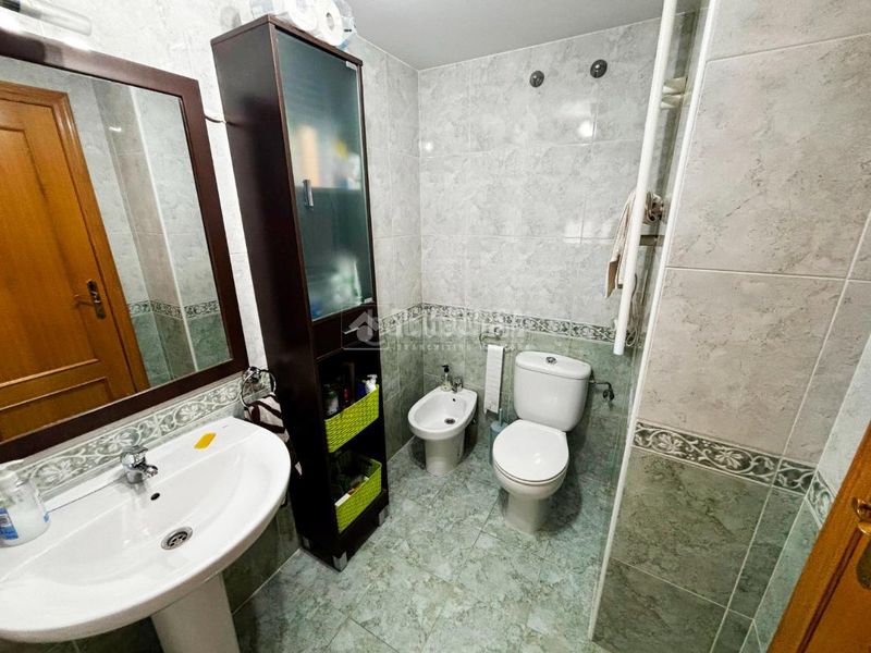 Foto af4cae67-a523-4b31-b601-70632549b6b4. Casa aparellada amb calefacció a Pinseque
