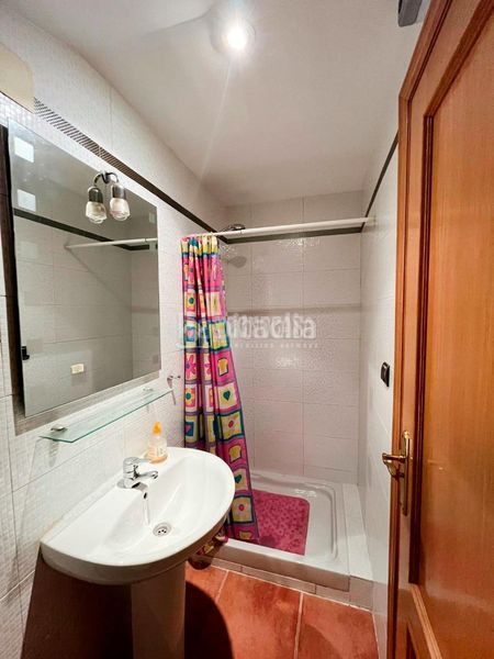 Foto c5ac0419-dcb0-4694-8d7a-0ffca9e9454d. Casa aparellada amb calefacció a Pinseque