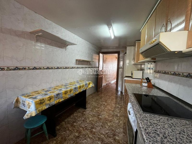 Foto de40ce4b-47d0-42a5-9bb4-d901032f34d8. Casa aparellada a Bárboles