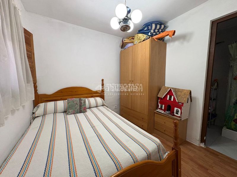 Foto 0380c4cc-9a0b-4c25-a081-083e1ec4ba31. Casa amb piscina a Garrapinillos Zaragoza