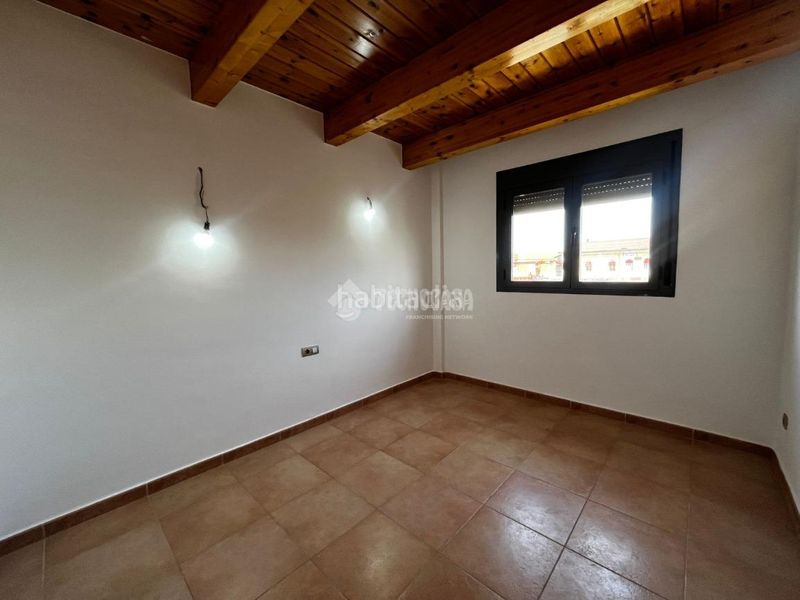 Foto a2aa7736-c0c1-4653-b090-27cd38e7d738. Casa  en venta en Grisén