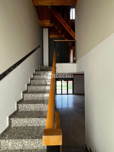 Foto a8056ae9-6347-4e21-a3d1-6f02e8596ed9. Casa  en venta en Grisén