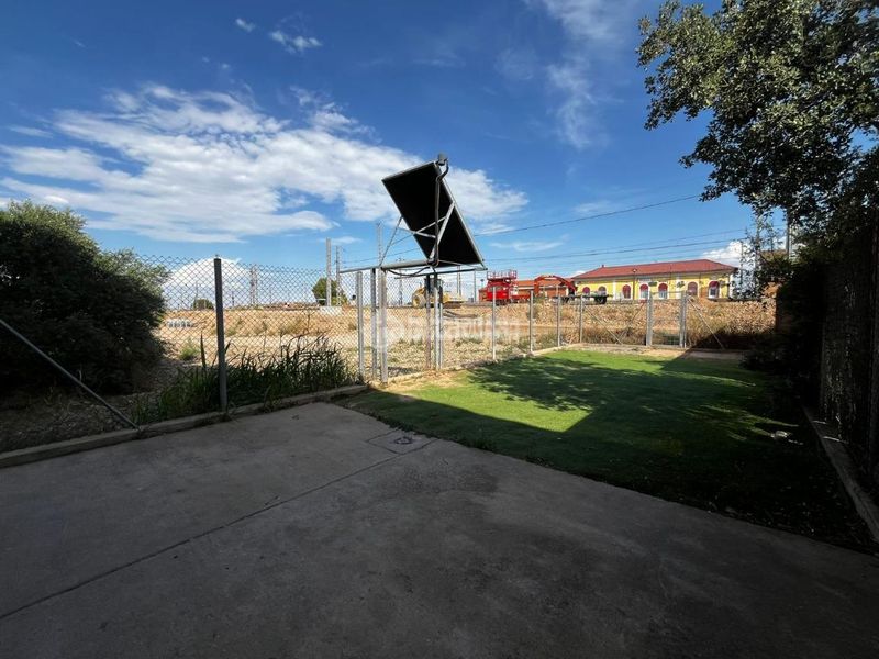 Foto d476e29d-7c39-4669-95b6-bca40fb190a1. Casa  en venta en Grisén