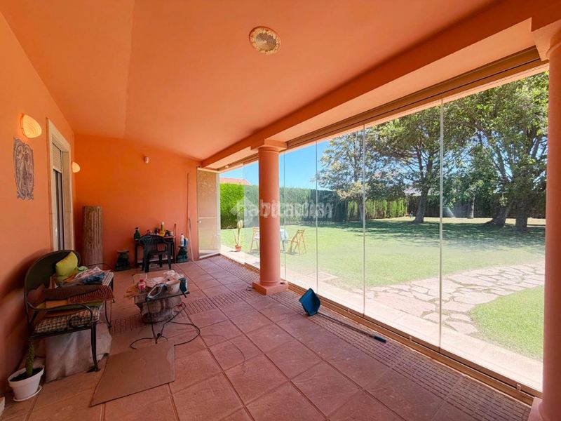 Foto 04986dbe-c0ac-40b7-a88b-e91e73e2198b. Casa amb aparcament piscina a Garrapinillos Zaragoza