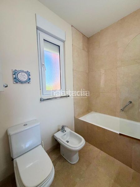 Foto 6ebbda79-3361-4c64-8c25-badf9da5bd46. Casa amb aparcament piscina a Garrapinillos Zaragoza