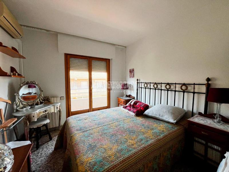 Foto e4ba3c00-787d-43b0-bd2a-b5b6ab304519. Casa pareada casa en venta en Garrapinillos Zaragoza