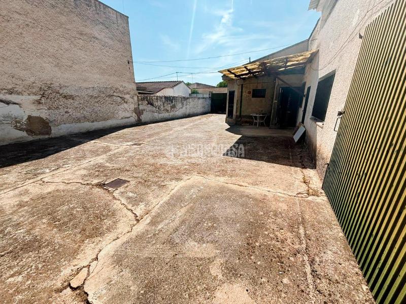 Foto 041a022d-ab41-40c5-857f-379e5143793d. Casa aparellada amb calefacció aparcament a Tauste