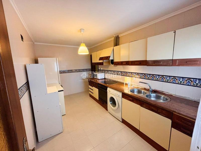 Foto 3a11811a-6b9f-4997-8870-fdc58e53314e. Casa aparellada amb calefacció aparcament a Tauste