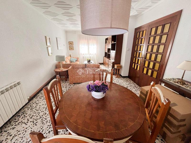 Foto a20e2e48-6e6c-49a7-9634-de7c55c6ca85. Casa aparellada amb calefacció aparcament a Tauste