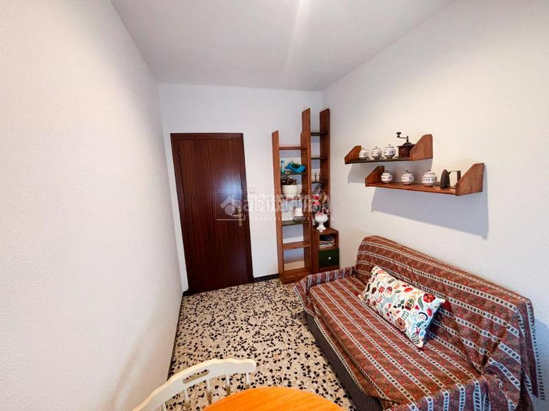 Foto b08dcf9c-60d2-448a-a306-bb0a2fe57f63. Casa aparellada amb calefacció aparcament a Tauste