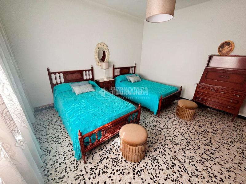 Foto f68109a6-18fd-456f-beb3-5ea0e7eb3e05. Casa aparellada amb calefacció aparcament a Tauste