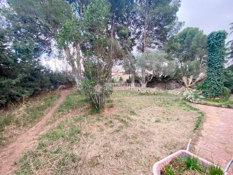Foto d0e1bd0f-5116-45ba-8024-7ebf6a680b14. Casa aparellada amb calefacció aparcament a Sobradiel