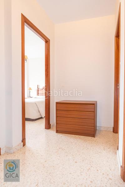 Foto c9ba275b-c6a1-4ca0-8388-f687ba498917. Casa aparellada amb aparcament a La Granja - La Colina - Los Pastores Algeciras