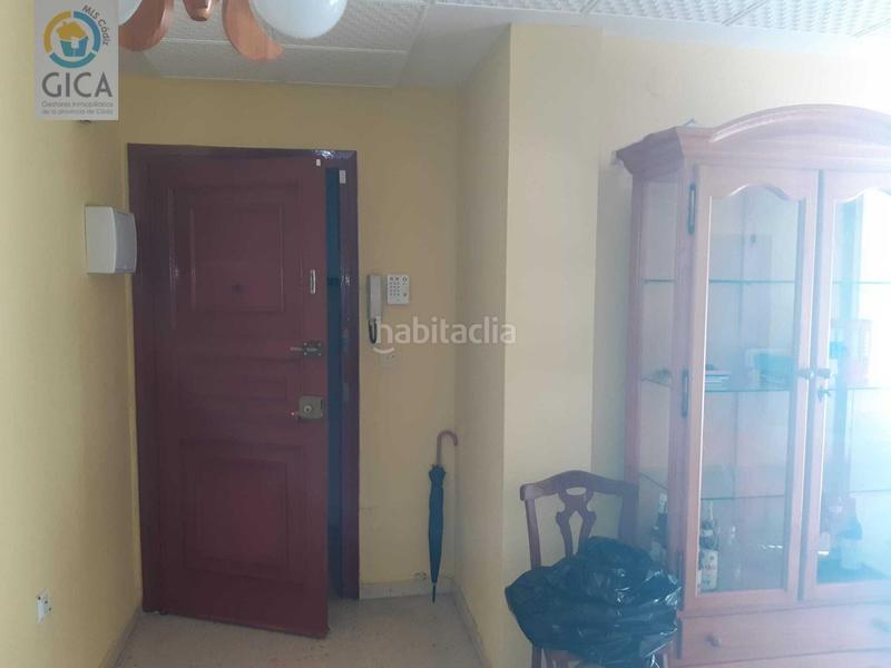 Foto 3f87bcce-3884-4e93-8118-620f54b6a627. Piso luminoso piso en Pescadores - Saladillo Algeciras