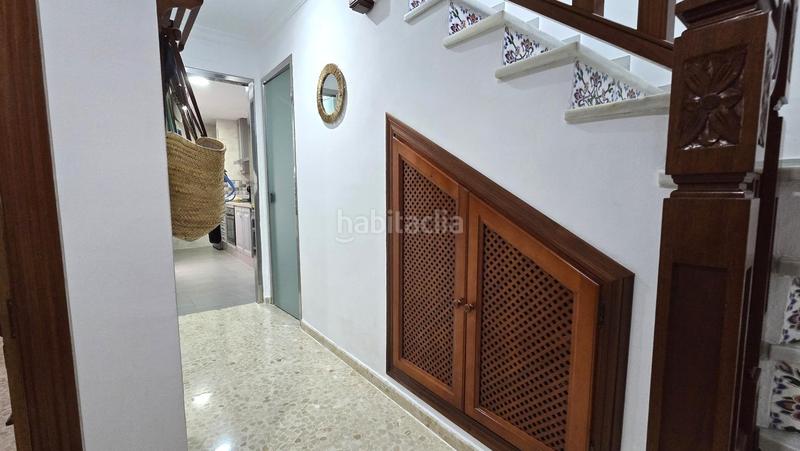 Foto e8d437c3-c947-442b-ac87-5fa0d5dcfb6d. Casa adossada amb aparcament a San José-San Bernardo Línea de la Concepción (La)