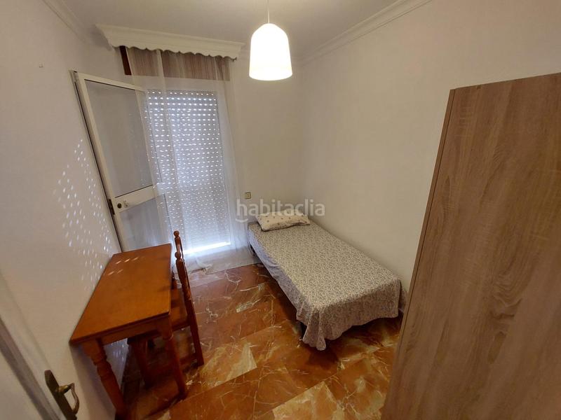 Foto 04402369-a442-4f95-a0ab-40bf6708ae1d. Location maison jumelée avec parking piscine dans San García Algeciras