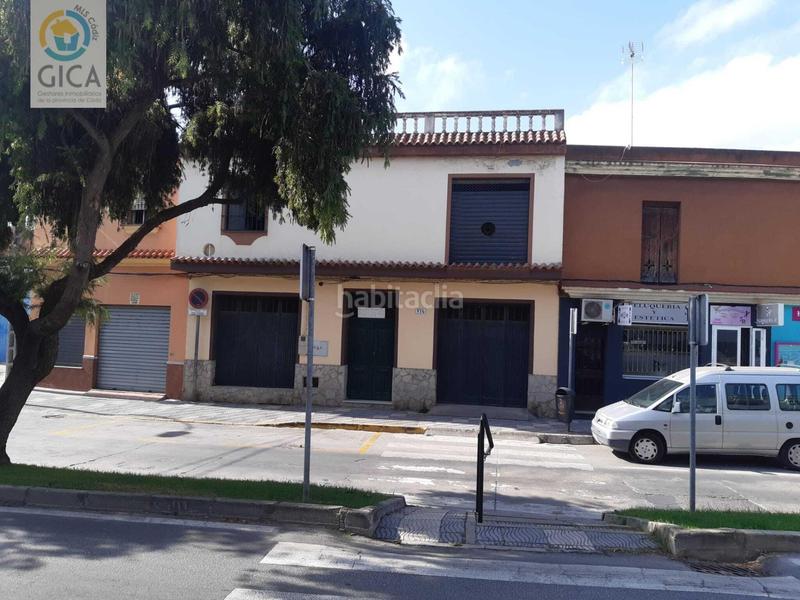 Foto 4f4a3e0d-0f84-48f9-b0b5-fd57876a60c6. Casa con parcheggio in Bajadilla - Fuente Nueva Algeciras