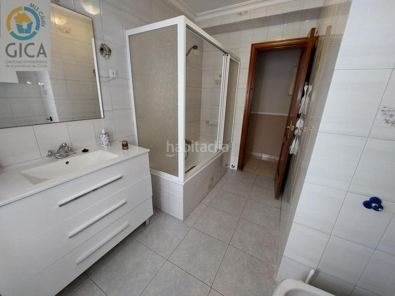 Foto 188c3963-bdf0-4345-b0c4-ac910b2ecf6f. Piso amplio piso en zona virgen de la palma en Bajadilla - Fuente Nueva Algeciras