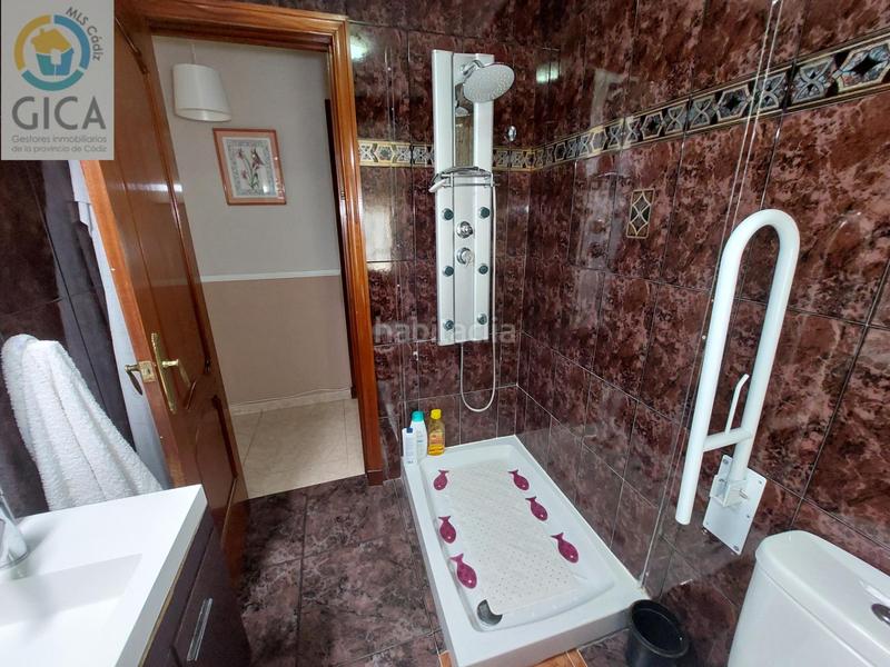 Foto 2e920b81-7a4c-4572-9573-3729ee9d571f. Piso amplio piso en zona virgen de la palma en Bajadilla - Fuente Nueva Algeciras