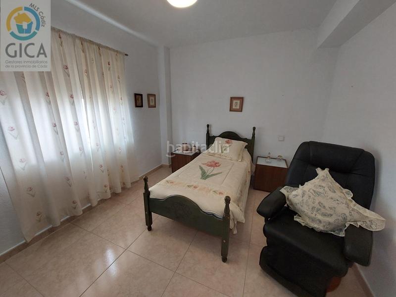 Foto 4c19eb7e-7e4c-4ae4-9f67-c4631ce7056e. Piso amplio piso en zona virgen de la palma en Bajadilla - Fuente Nueva Algeciras