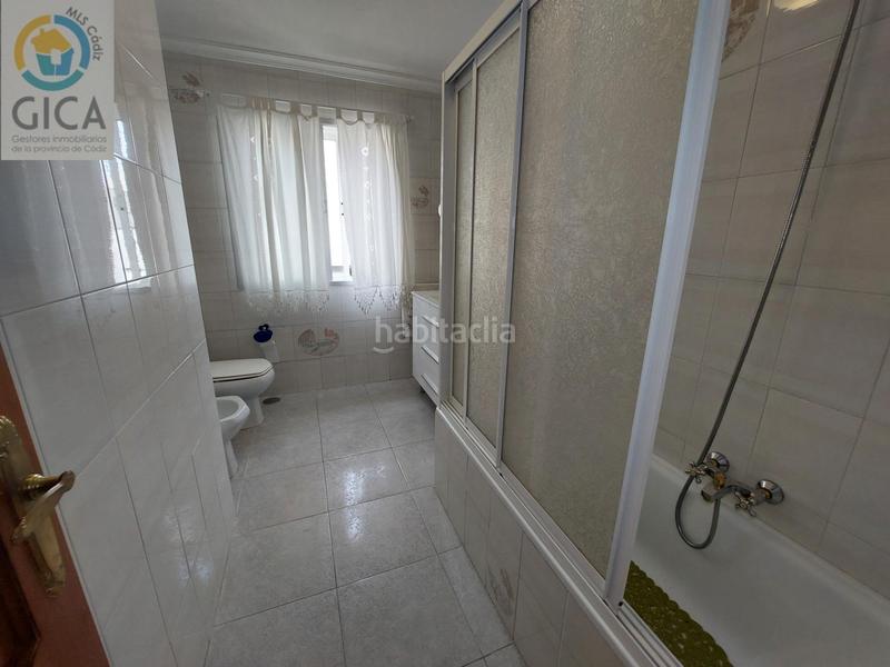 Foto 6ea97843-7e80-4097-ab97-e4a835795446. Piso amplio piso en zona virgen de la palma en Bajadilla - Fuente Nueva Algeciras