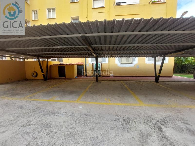 Foto 990663cf-ec71-4a89-8765-ba4fd8d317f9. Piso amplio piso en zona virgen de la palma en Bajadilla - Fuente Nueva Algeciras