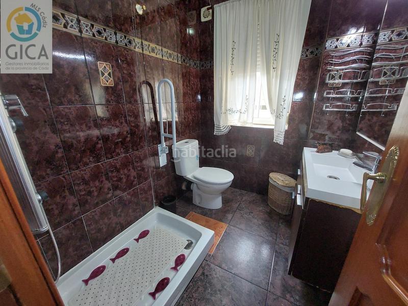 Foto c17c28b7-19b5-437c-9cc3-0169eecb29d5. Piso amplio piso en zona virgen de la palma en Bajadilla - Fuente Nueva Algeciras