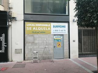 Affitto Locale commerciale in Calle san antonio 4. Estupendo local comercial en plena calle ancha!