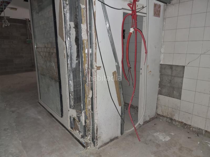 Foto bf1fd24f-3c6a-423c-a7f2-d8a223156a23. Location local commercial dans calle san antonio 4 dans Algeciras