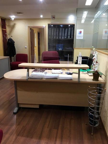 Foto b963da61-2fd5-43ae-8829-d6c78e131622. Alquiler oficina  en calle regino martinez en Algeciras