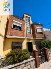 Casa a Calle ISAAC ALBENIZ