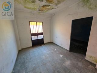 Maison  Calle andalucia. Vivienda con patio interior en la piñera