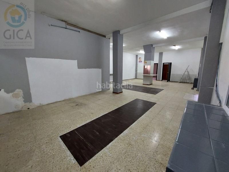 Foto 0e7261a7-51b2-4164-b923-6f61905790af. Local comercial a San Bernabé Algeciras