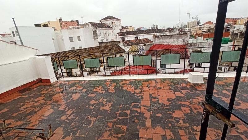 Foto 127f5e22-f565-49ef-899b-e102716b7401. Édifice dans calle tarifa 8 dans Casco Antiguo Algeciras