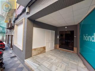 Local commercial  Calle cl ventura moron 15 bl:1 es:1 pl:00 pt:iz 11201 al. Fantástico local en pleno centro de algeciras