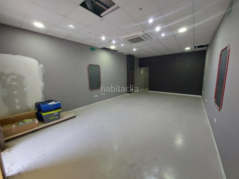 Foto 2af4a8cb-d962-4b7e-816b-f6b250d130a0. Alquiler local comercial local en alquiler 800iva en Algeciras