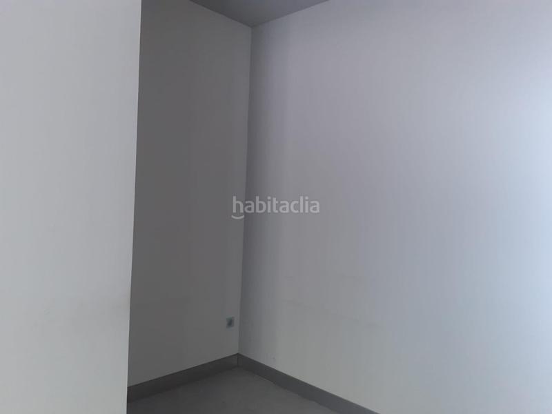 Foto a743db32-383c-4ed2-845b-af935f9a35c3. Alquiler local comercial local en alquiler 800iva en Algeciras
