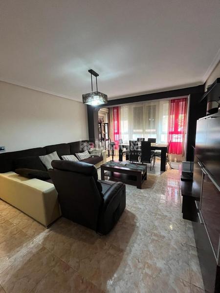 Foto 8b20d1b0-811c-483b-9c3a-8471799aab94. Piso  en venta en Centro Valdemoro
