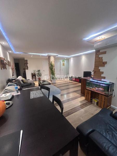 Foto 4e6cb921-9a71-4cb9-87ae-32274158cdde. Appartamento con piscina in Estación Valdemoro