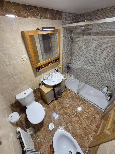 Foto a7fce5c3-114c-4481-9e07-811c94ca9adc. Casa bifamiliare con riscaldamento parcheggio in Estación Valdemoro