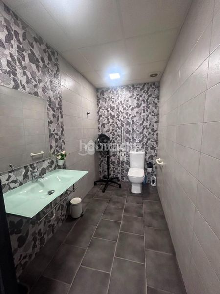 Foto 2f8cc7b5-abf0-454c-b0df-cfda1d879c8c. Local comercial a Centro Valdemoro