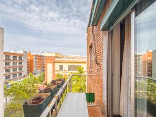Appartement  Calle de la infanta mercedes. Piso en venta en madrid