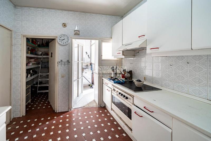 Foto b693371b-c02f-4906-a04c-e99897f8d550. Etagenwohnung mit heizung in Cuatro Caminos - Azca Madrid