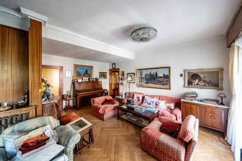 Foto d16c5d39-fe11-4cd0-84c7-9b51b83fefe2. Etagenwohnung mit heizung in Cuatro Caminos - Azca Madrid