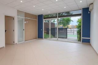 Business premise in Centrevila