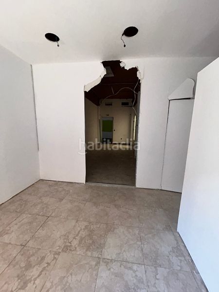 Foto 02a1f7f1-34c1-44bf-aa80-9cf0fd973b80. Lloguer local comercial a carrer de la llibertat 162 a Sagunt