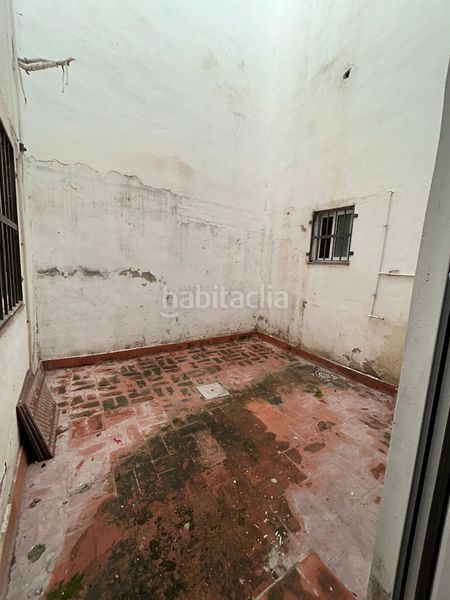 Foto 1f34e733-1d83-4632-919c-831545854135. Lloguer local comercial a carrer de la llibertat 162 a Sagunt